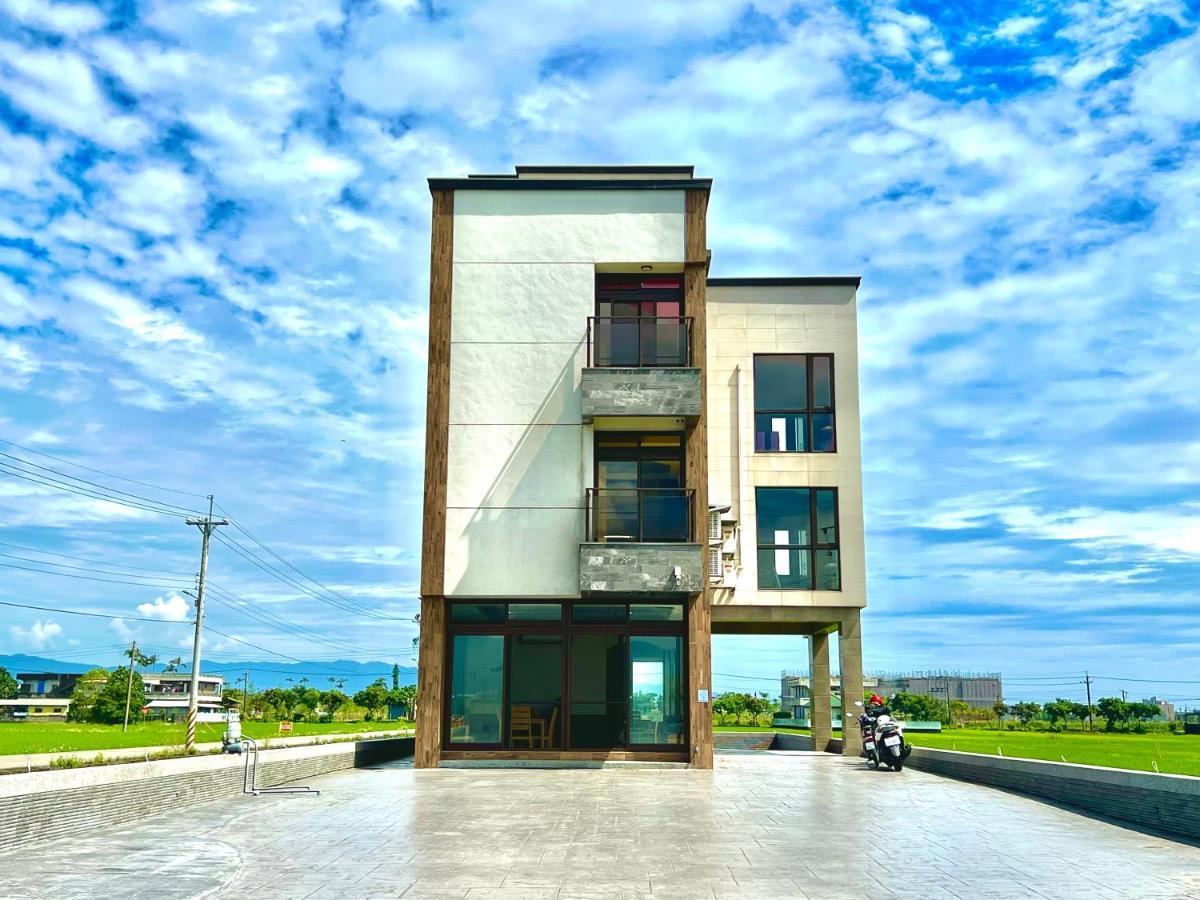 Xin Yi Bed & Breakfast Wujie Exterior photo